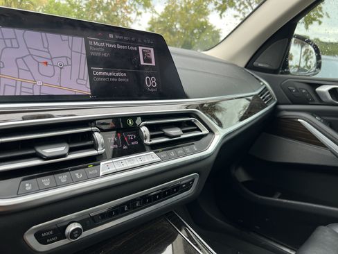 Used 2020 BMW X7 xDrive40i w/ Premium Package AWD/4WD image 13