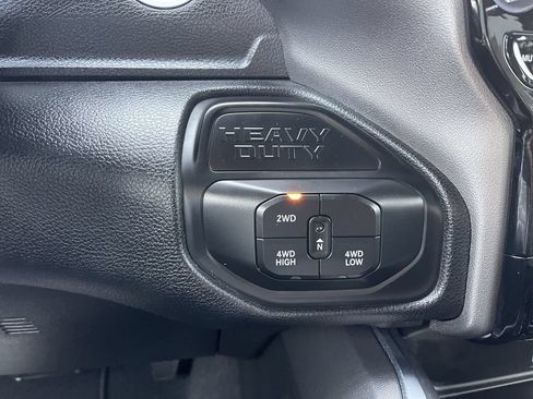 New 2026 RAM 2500 Laramie AWD/4WD image 25
