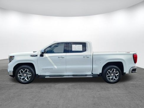 Used 2024 GMC Sierra 1500 SLT w/ SLT Premium Plus Package AWD/4WD image 4
