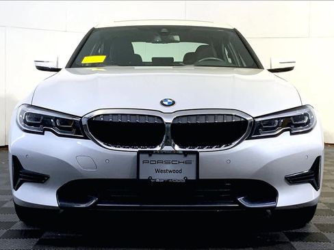 Used 2020 BMW 330i xDrive Sedan w/ Premium Package image 10