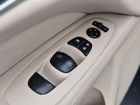 Used 2014 Nissan Pathfinder Platinum w/ Platinum Premium Package AWD/4WD image 8