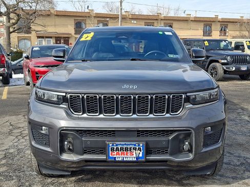 Used 2022 Jeep Grand Cherokee Overland image 2