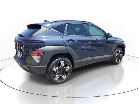 Used 2025 Hyundai Kona SEL AWD/4WD image 6