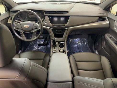 Certified 2023 Cadillac XT5 Luxury FWD image 17