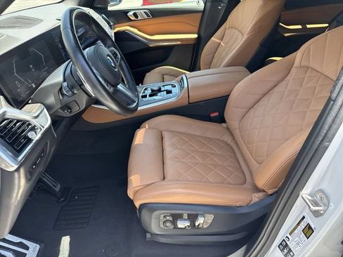 Used 2024 BMW X5 xDrive40i w/ M Sport Package AWD/4WD image 15
