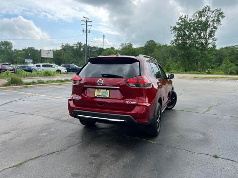 Used 2019 Nissan Rogue SV AWD/4WD image 8