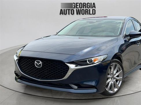Used 2019 MAZDA MAZDA3 Sedan w/ Select Package FWD image 4