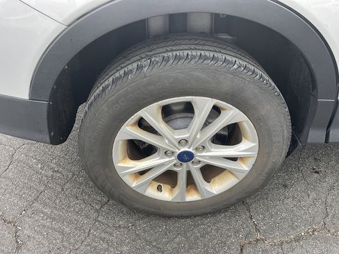 Used 2018 Ford Escape SEL w/ Ford Safe & Smart Package image 18