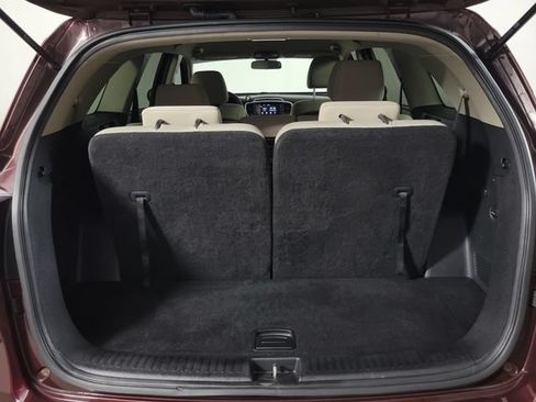 Used 2019 Kia Sorento FWD image 8