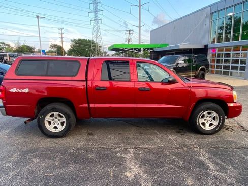 Used 2006 Dodge Dakota SLT w/ Interior Convenience Group AWD/4WD image 4