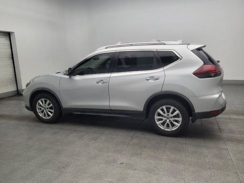 Used 2019 Nissan Rogue SV FWD image 3