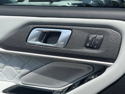 New 2026 Ford Explorer Platinum w/ LUX Leather Package AWD/4WD image 15