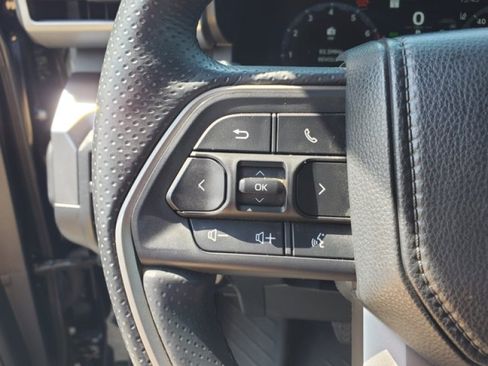 Used 2025 Toyota 4Runner TRD Off-Road Premium AWD/4WD image 18