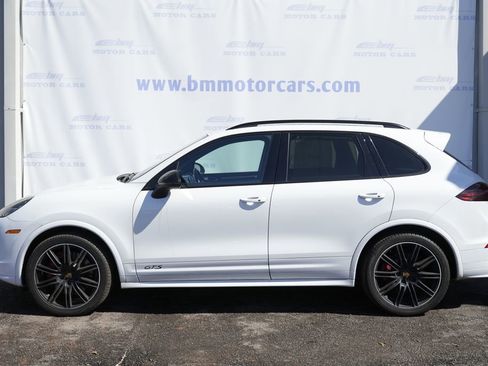 Used 2018 Porsche Cayenne GTS image 10