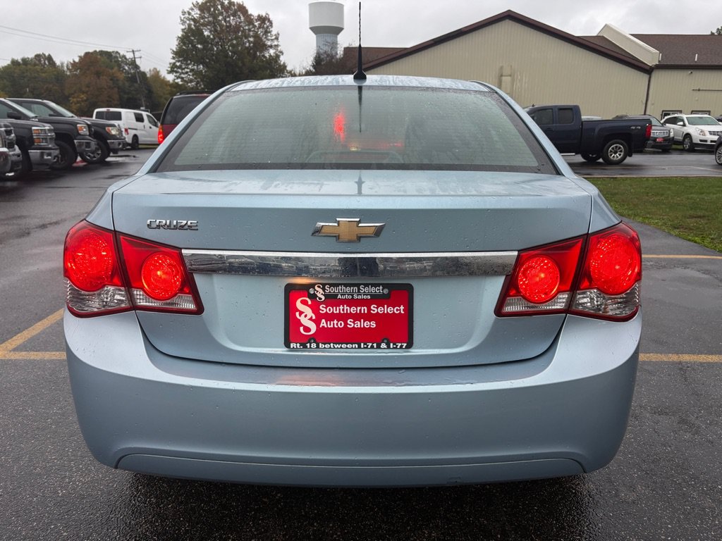 Used 2012 Chevrolet Cruze LS w/ Connectivity Package FWD image 7