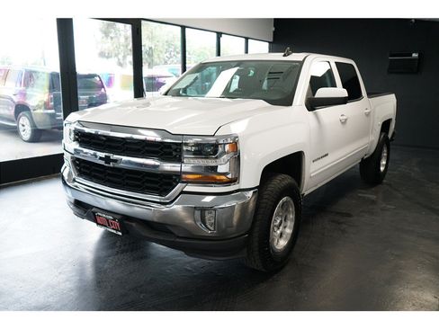 Used 2017 Chevrolet Silverado 1500 LT w/ All Star Edition RWD image 3