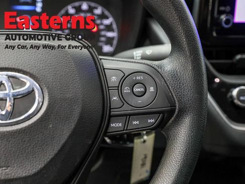Used 2023 Toyota Corolla LE image 16