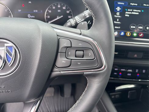 Used 2023 Buick Envision Preferred AWD/4WD image 28