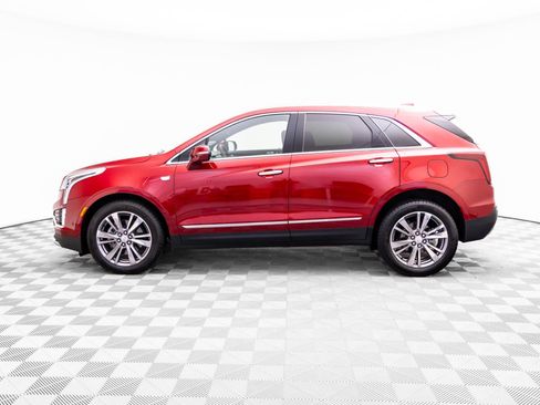 Certified 2025 Cadillac XT5 Premium Luxury w/ Technology Package AWD/4WD image 2