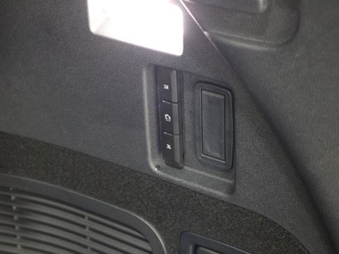 Used 2025 Lincoln Aviator AWD image 23