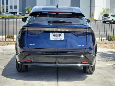Used 2024 Nissan Ariya FWD image 7