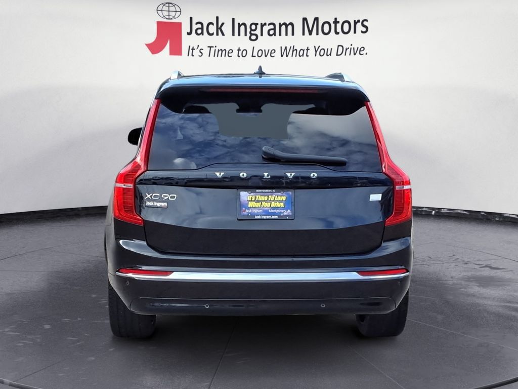 Used 2023 Volvo XC90 T8 Plus AWD/4WD image 4