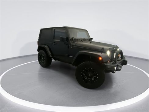 Used 2015 Jeep Wrangler Sahara w/ Connectivity Group image 6
