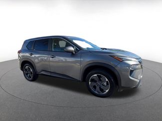 Used 2025 Nissan Rogue SV video 2