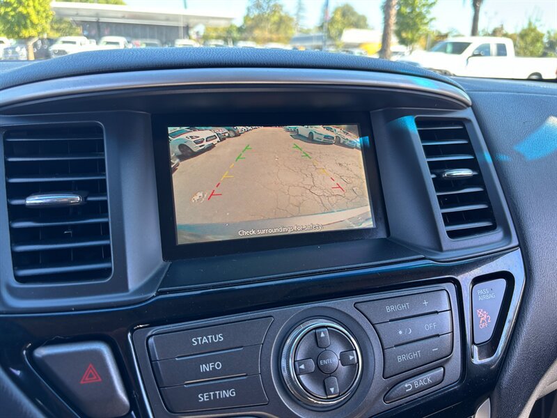 Used 2015 Nissan Pathfinder SV w/ Trailer Tow Package FWD image 14