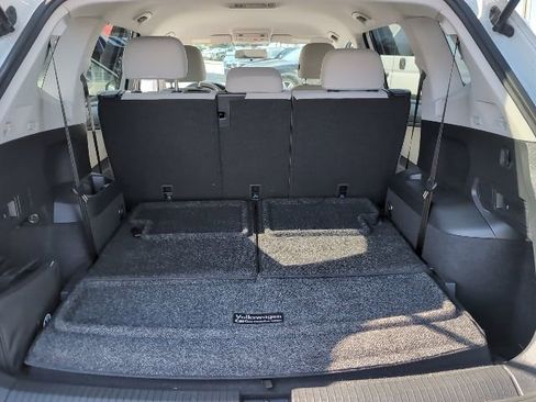 Used 2022 Volkswagen Tiguan S image 25