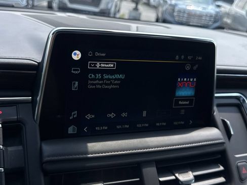 Used 2022 Chevrolet Suburban High Country AWD/4WD image 18