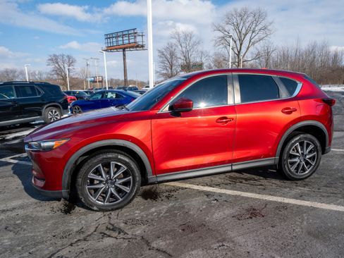 Used 2018 MAZDA CX-5 Touring image 3