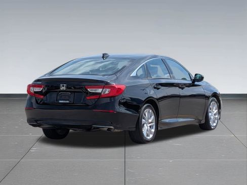 Used 2018 Honda Accord LX image 5