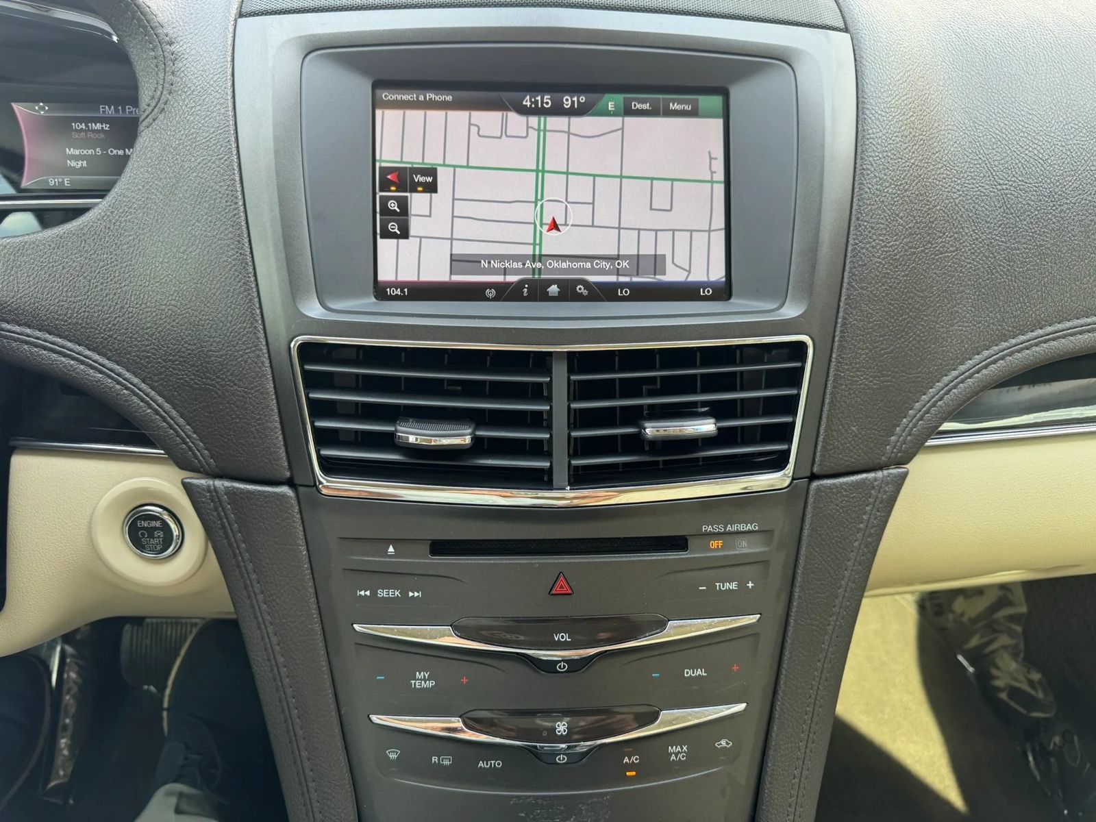 Used 2015 Lincoln MKT AWD w/ Equipment Group 201A image 22