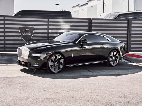 Used 2025 Rolls-Royce Spectre w/ Spectre Launch Package AWD/4WD image 6