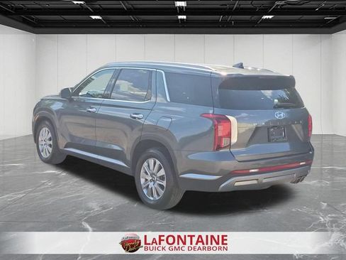 Used 2024 Hyundai Palisade SEL FWD image 3