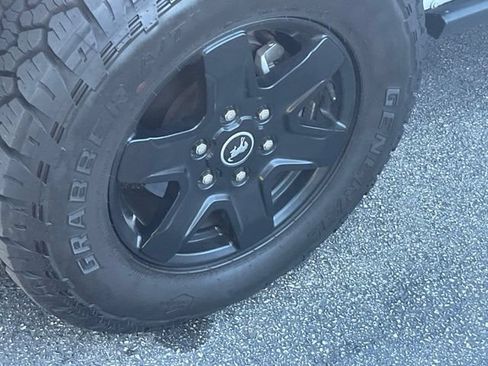 Used 2024 Ford Bronco Black Diamond AWD/4WD image 10
