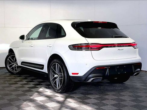 Used 2024 Porsche Macan AWD/4WD image 3
