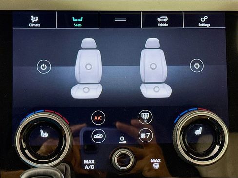 Used 2020 Land Rover Range Rover Sport HSE image 21