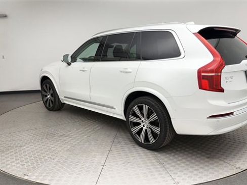 Certified 2024 Volvo XC90 B6 Ultimate image 4