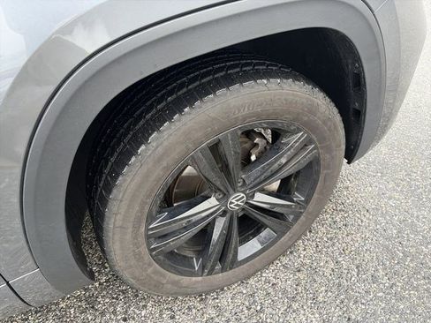 Used 2023 Volkswagen Atlas SEL R-Line image 25