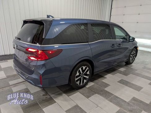 Used 2026 Honda Odyssey EX-L image 4
