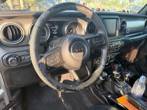 Used 2022 Jeep Wrangler Unlimited Sport AWD/4WD image 9