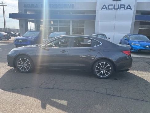 Used 2015 Acura TLX V6 image 5