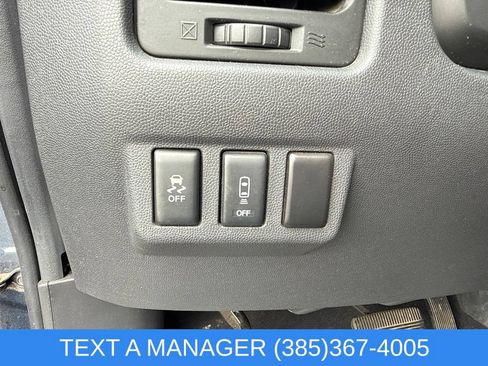Used 2014 Nissan Titan SV w/ SV Value Truck Package AWD/4WD image 22