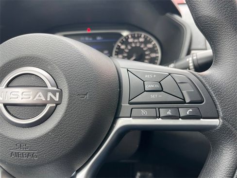 Used 2023 Nissan Altima 2.5 SV image 13