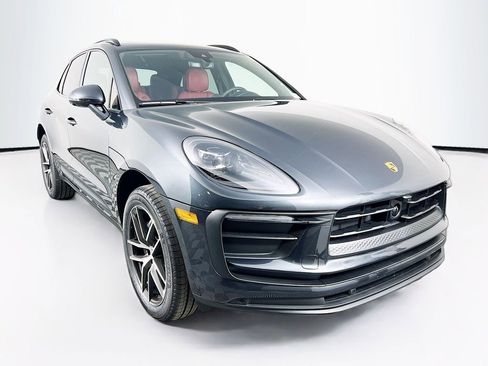 New 2026 Porsche Macan image 7