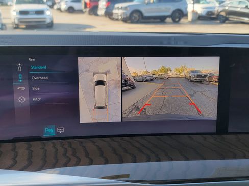 Used 2025 Cadillac Escalade Sport Platinum w/ LPO, ONYX Package image 37