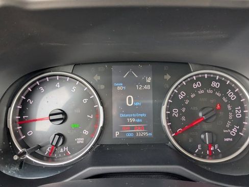 Used 2022 Toyota RAV4 XLE image 27