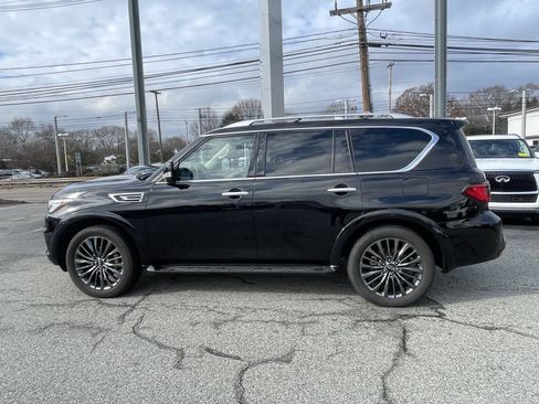 Certified 2023 INFINITI QX80 Premium Select w/ All-Season Package AWD/4WD image 4